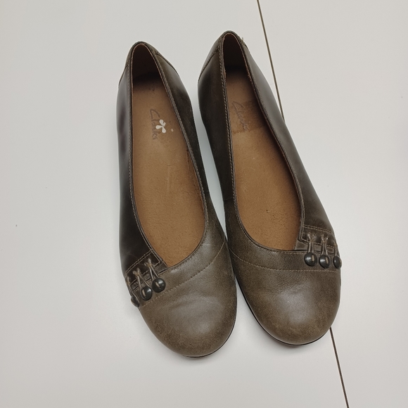 Leather Flats - Picture 2 of 5